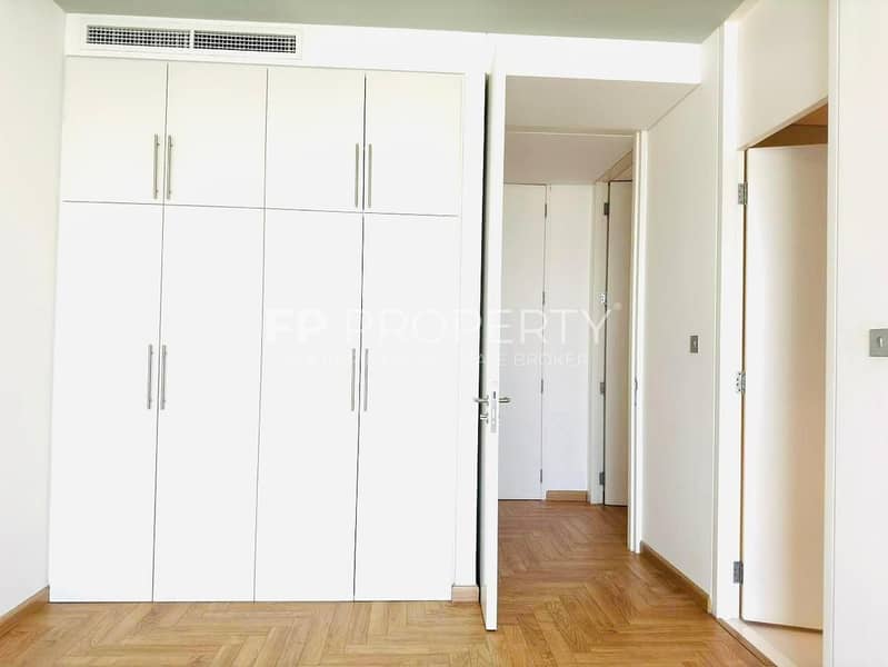 DIFC & Sea View | High Floor | 2 Parking - Image 6