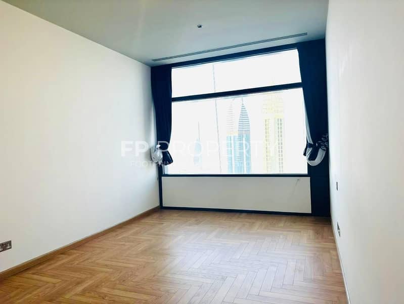 DIFC & Sea View | High Floor | 2 Parking - Image 8