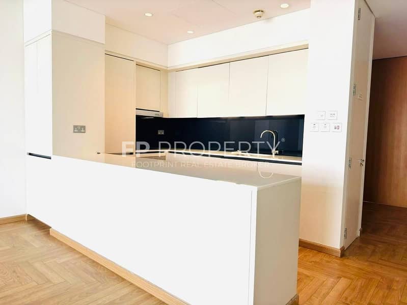 DIFC & Sea View | High Floor | 2 Parking - Image 9