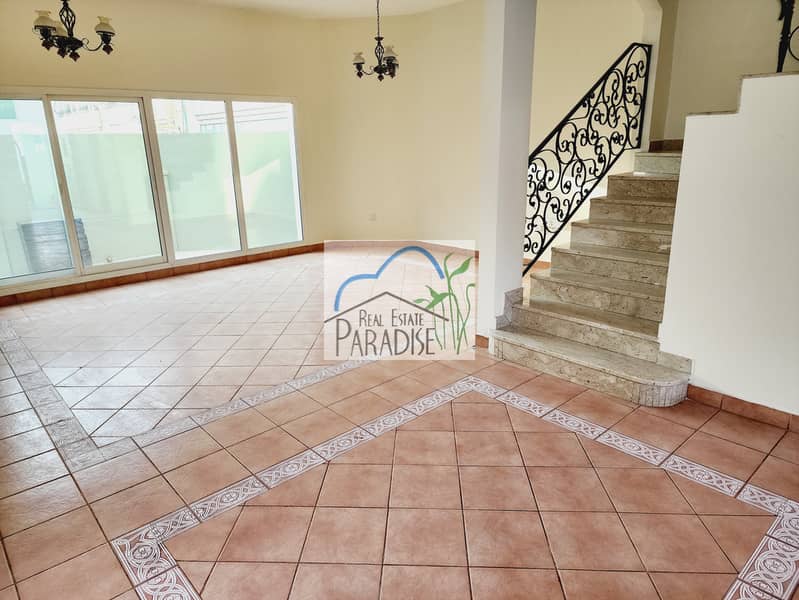 private entrance 3 bedrooms villa /private back yard /corner unit /living area/fitted kitchen /maids room/covered parking/ available for rent mirdif