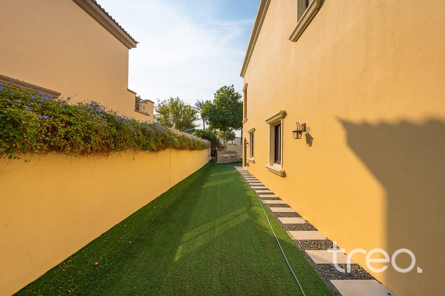 Exclusive | Prime Location | Large Plot - Image 20