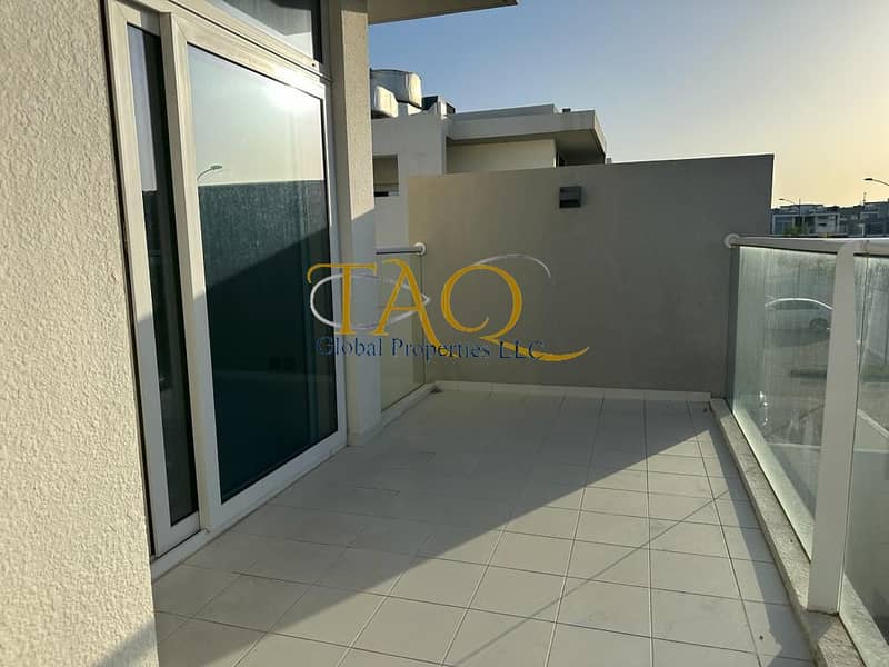 3 BEDROOM TOWNHOUSE | UNFURNISHED | ELEGANT & SPACIOUS | GATED COMMUNITY | - Image 9