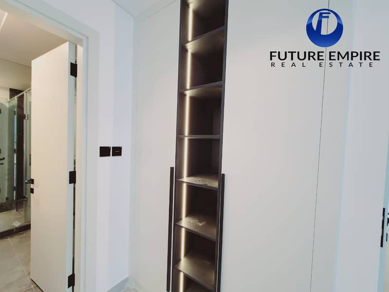 Lavish 2BHK With Maid |Terrace & Private Jacuzzi - Image 11