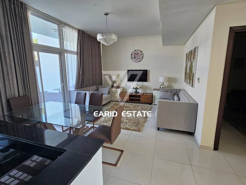 4 Bederooms, 4 Bathrooms / Fully Furnished / Single Row