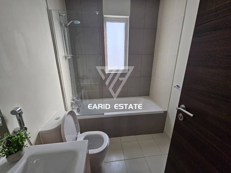 4 Bederooms, 4 Bathrooms / Fully Furnished / Single Row - Image 9