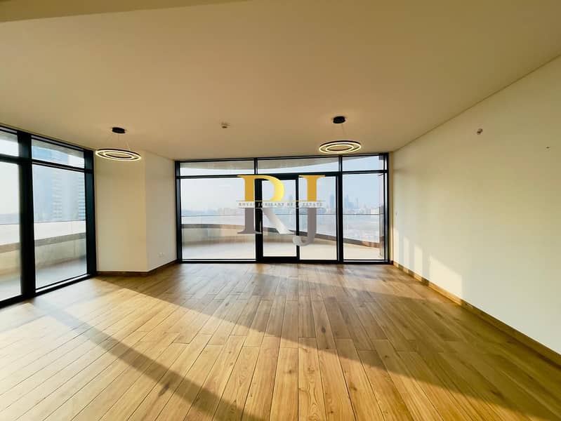 Beautiful 3BR In the Heart of Mankhool