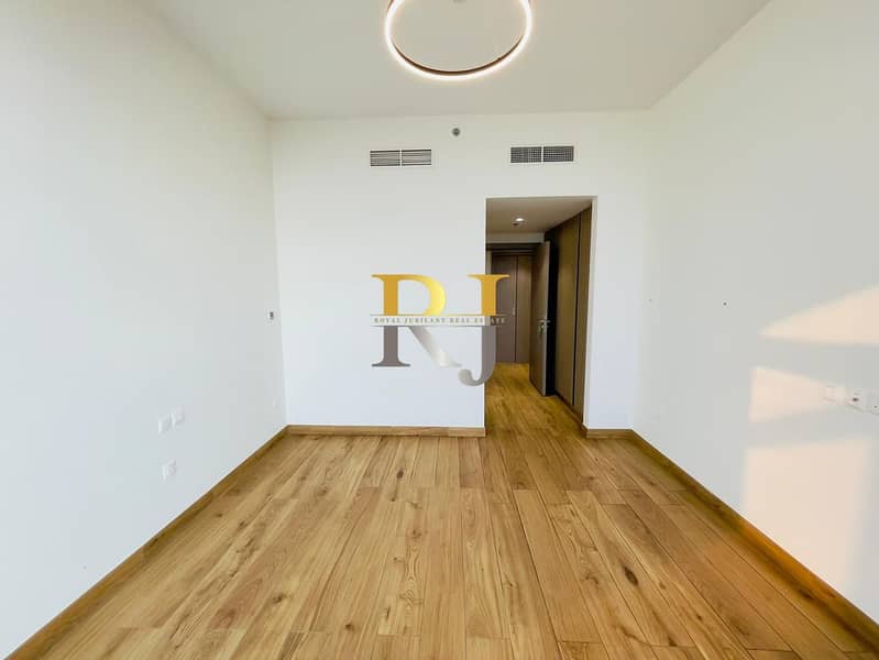 Beautiful 3BR In the Heart of Mankhool - Image 16