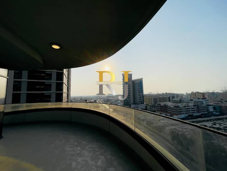 Beautiful 3BR In the Heart of Mankhool - Image 25