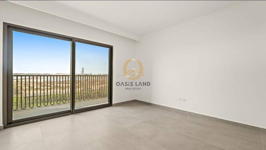 Spacious 3BR Villa | Single Row | Pool Facing | Open View