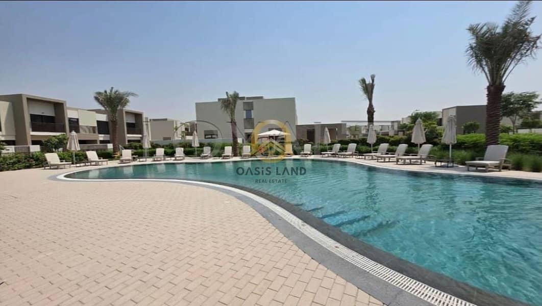 Spacious 3BR Villa | Single Row | Pool Facing | Open View - Image 13