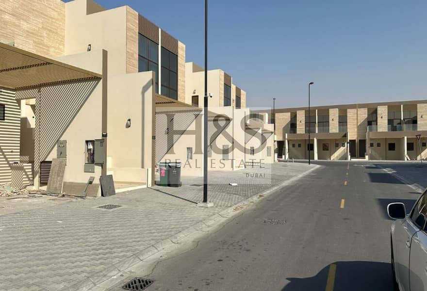 CORNER 4 BEDROOM ON PARK | BURJ AND SKYLINE VIEW - Image 12