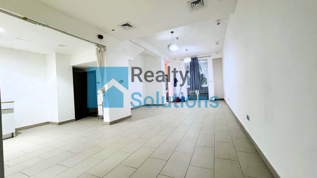 4Bedroom spacious | Ready To Movin | Well Maintained