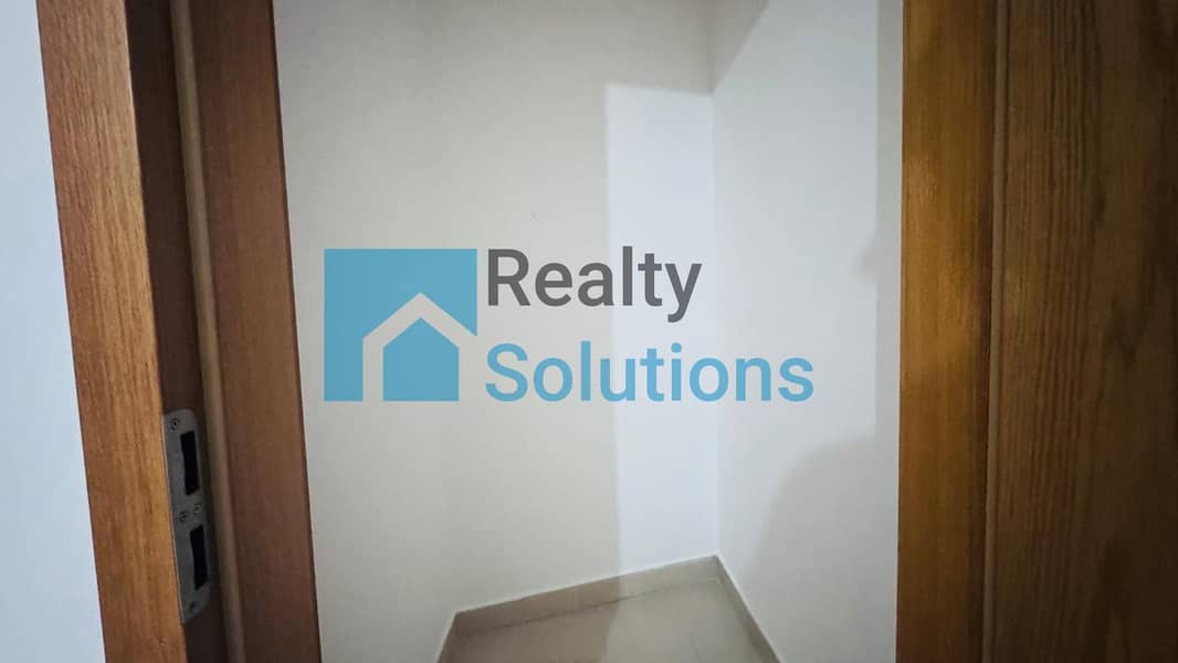 4Bedroom spacious | Ready To Movin | Well Maintained - Image 7