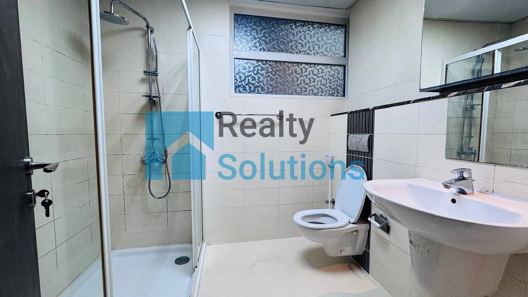 4Bedroom spacious | Ready To Movin | Well Maintained - Image 10