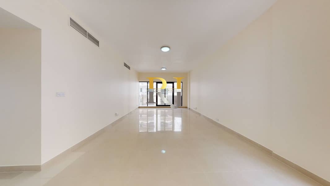 Elegant 4 BR Apt with Modern Amenities