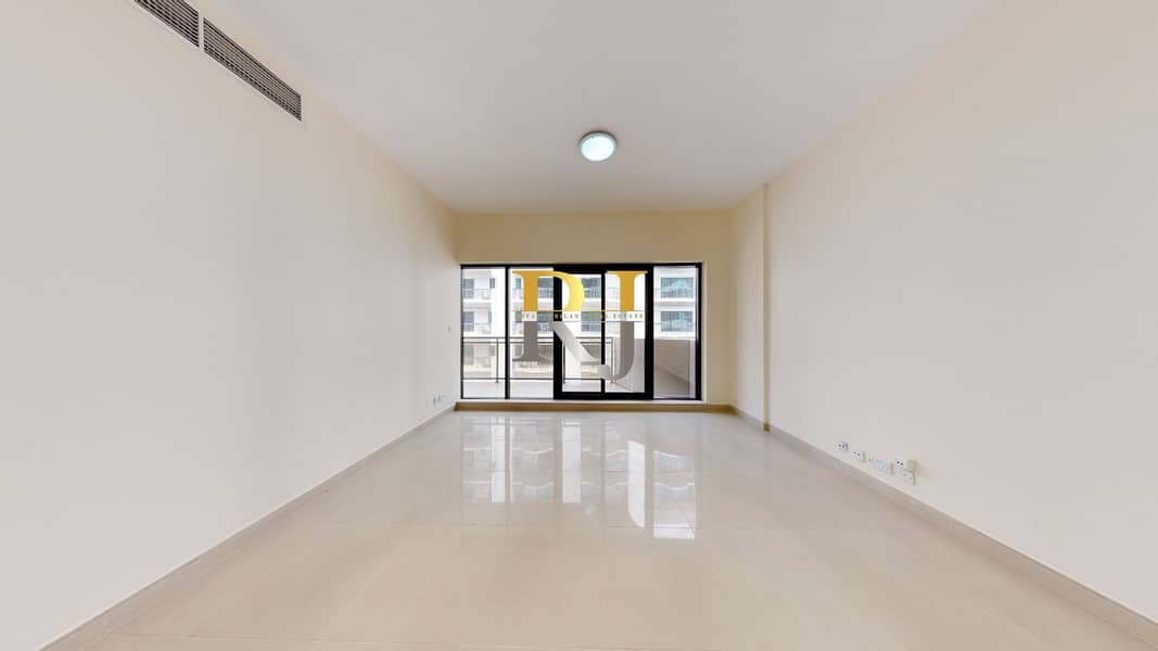 Elegant 4 BR Apt with Modern Amenities - Image 7