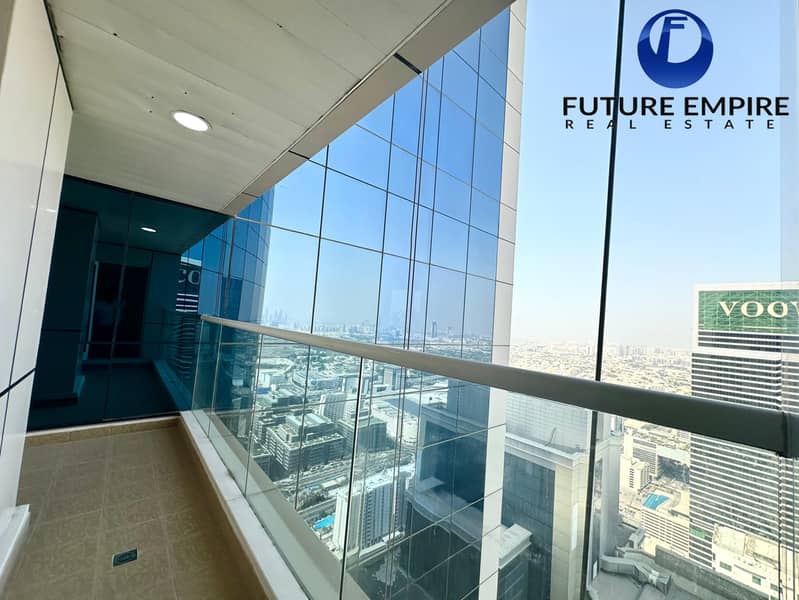 Spacious 2BHK | Near Metro | Ready to Book | Laundry Room - Image 14