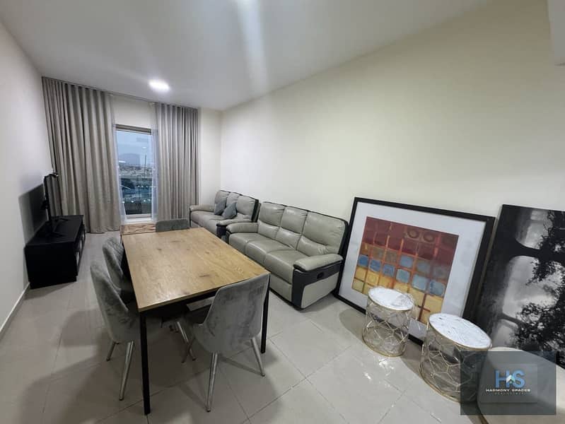 SPACIOUS 1 BEDROOM | HAD A BALCONY | CLOSE KITCHEN