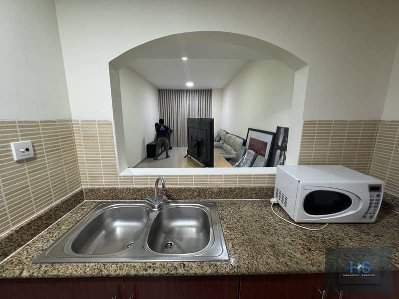 SPACIOUS 1 BEDROOM | HAD A BALCONY | CLOSE KITCHEN - Image 7