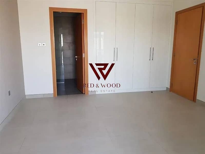 Prime Location 1BR |Luxury Space | Amazing Price - Image 7