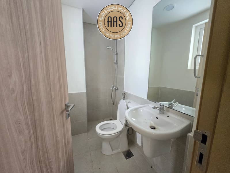 Family-Friendly 3BR + Maid Villa in Good Location | 160K - Image 9