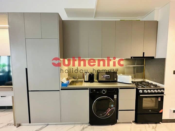 Brand New | Exclusive Sale | Community Views - Image 7