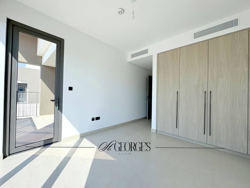 Vacant | Internal Plot | Closed Kitchen - Image 14