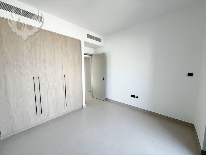 Ready | Vacant | Single Row | Community Expert - Image 8