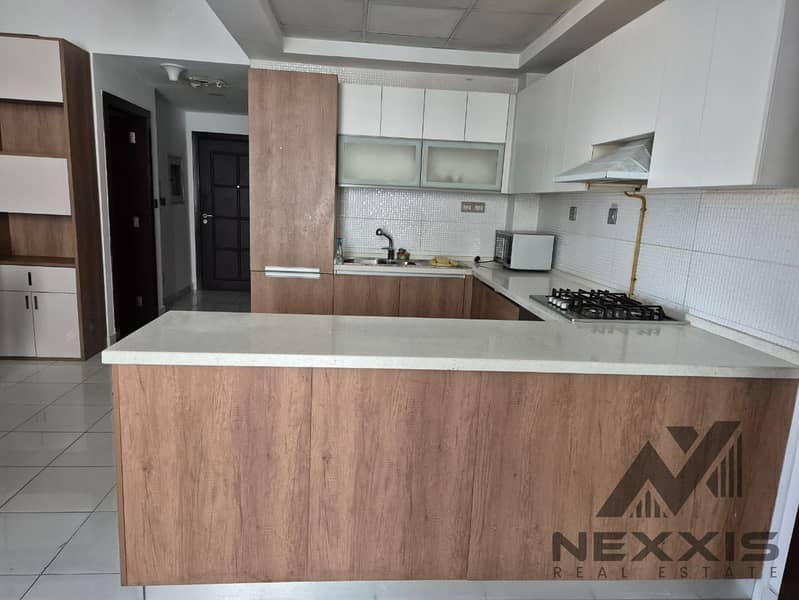 FULLY FURNISHED 2BHK ND CONVERTABLE TO 3BHK