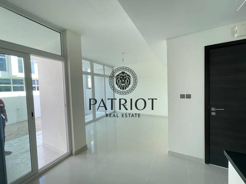 Stylish 3BR | Prime Location | GENUINE RESALE