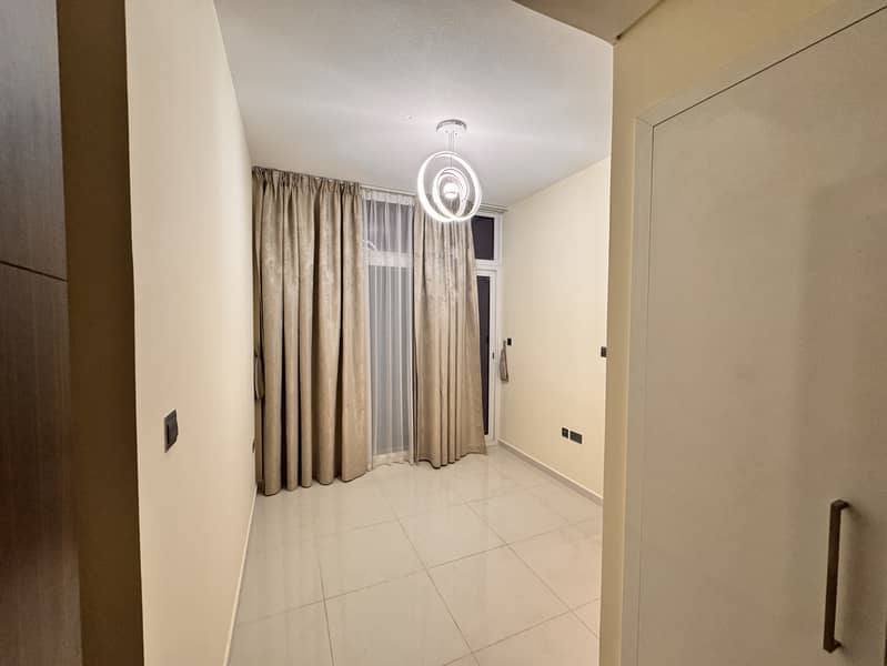 3BR| RR-M Extended| Open kitchen| B2B - Image 6