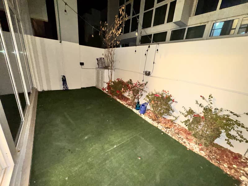 3BR| RR-M Extended| Open kitchen| B2B - Image 9