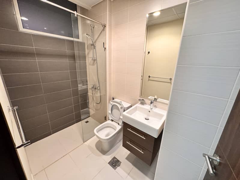 3BR| RR-M Extended| Open kitchen| B2B - Image 10