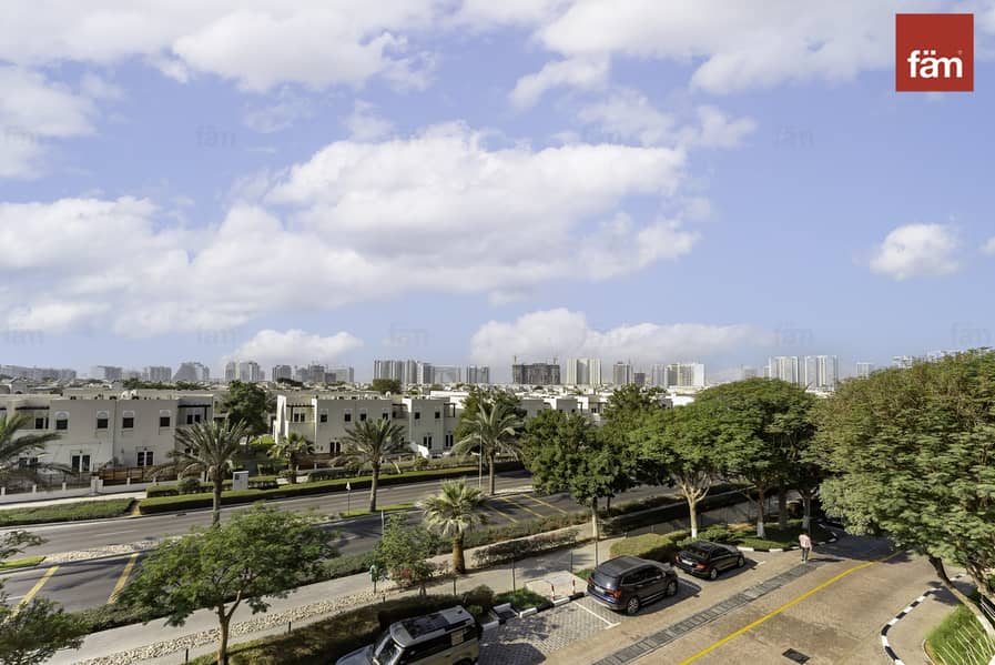 Well Priced | Ready To Move In | Call Now - Image 11