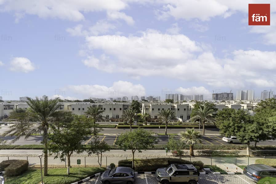 Well Priced | Ready To Move In | Call Now - Image 12