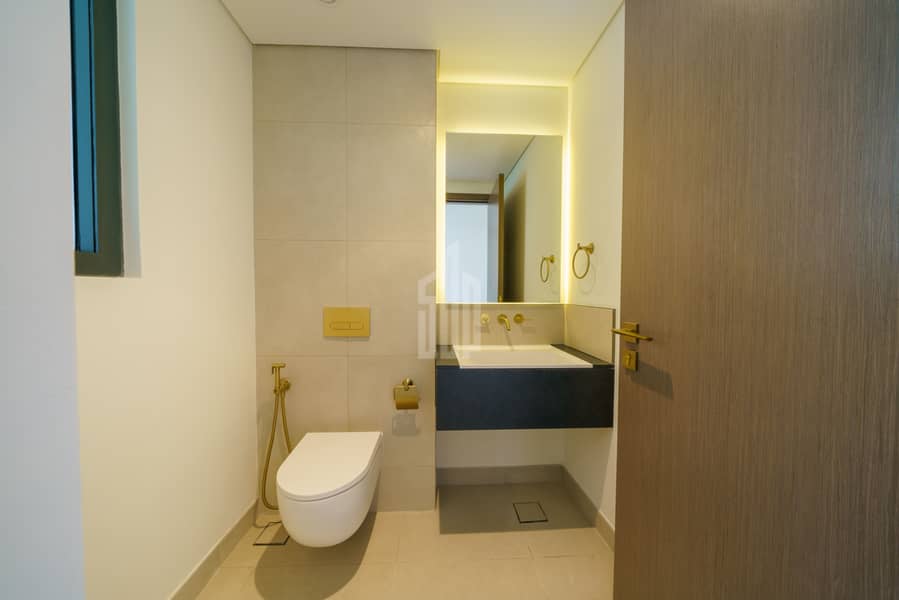 Brand New | Ready to Move-In | Stunning - Image 35