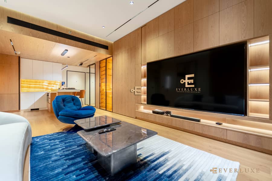 Warm Minimalist Waterfront Residence with Sea & Palm Jumeirah Views - Image 6