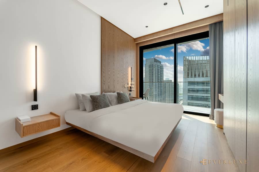 Warm Minimalist Waterfront Residence with Sea & Palm Jumeirah Views - Image 15