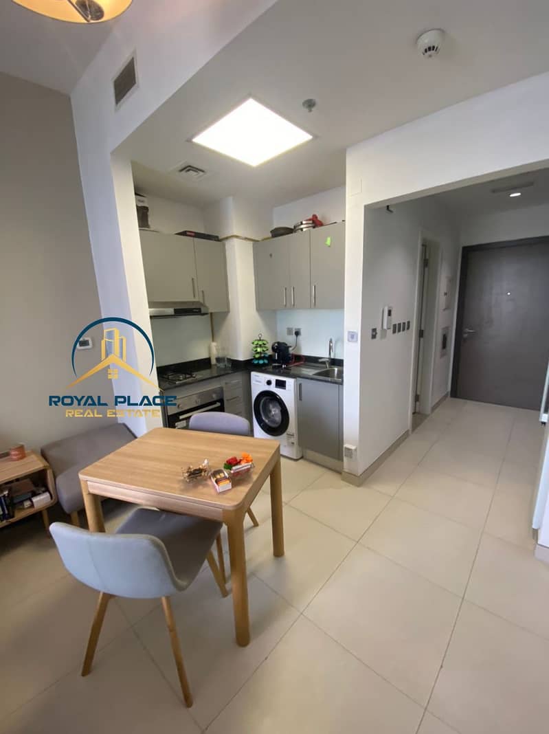 Spacious I Community View I Chiller free