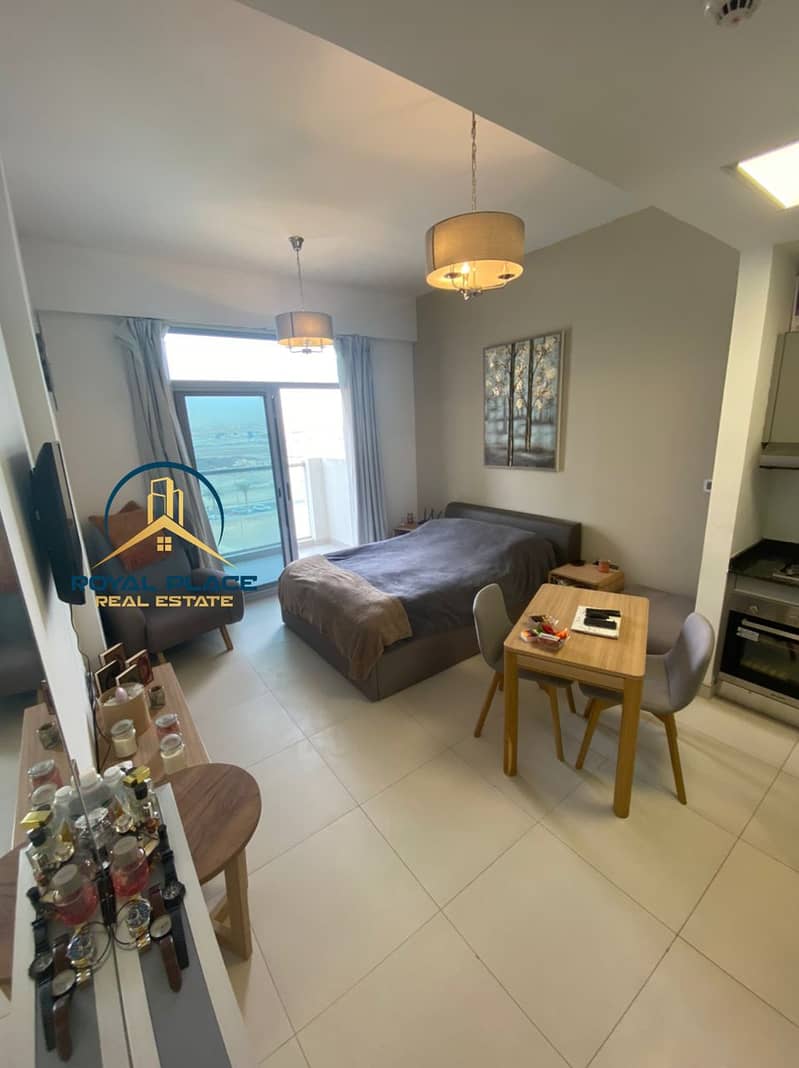 Spacious I Community View I Chiller free