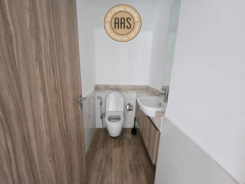 Hot Deal! 3BR + Maid Villa | Prime Area | AED 150k