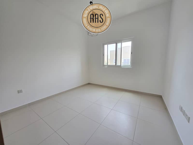 Hot Deal! 3BR + Maid Villa | Prime Area | AED 150k - Image 8
