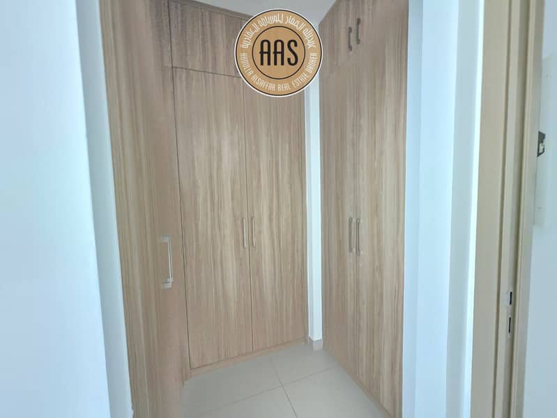 Hot Deal! 3BR + Maid Villa | Prime Area | AED 150k - Image 11