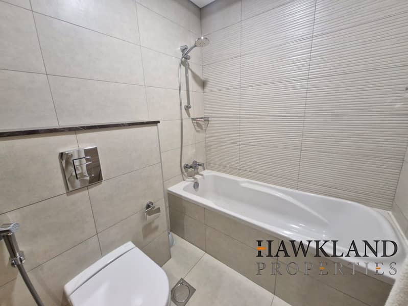 2BR Apt with Panoramic View Mirdif - Image 15