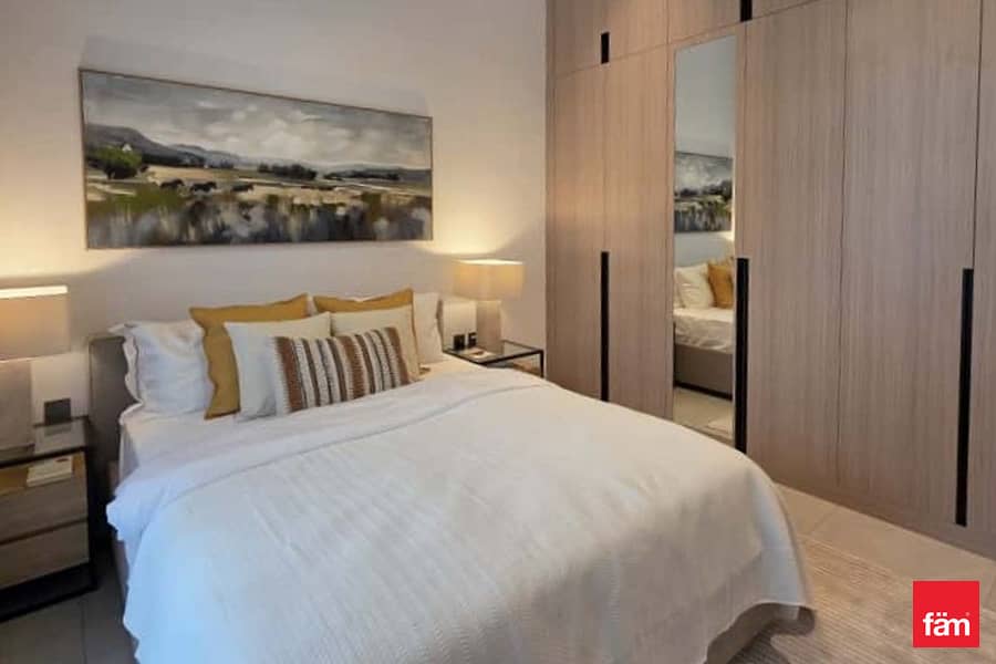 Close To Circle Mall, High Finish, Handover Soon