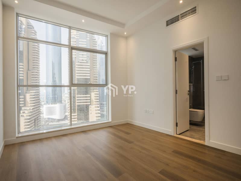 Multiple Cheques | Huge Balcony | Renovated | Fully-Upgraded - Image 9