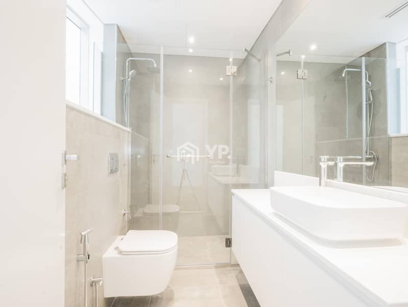 Multiple Cheques | Huge Balcony | Renovated | Fully-Upgraded - Image 11