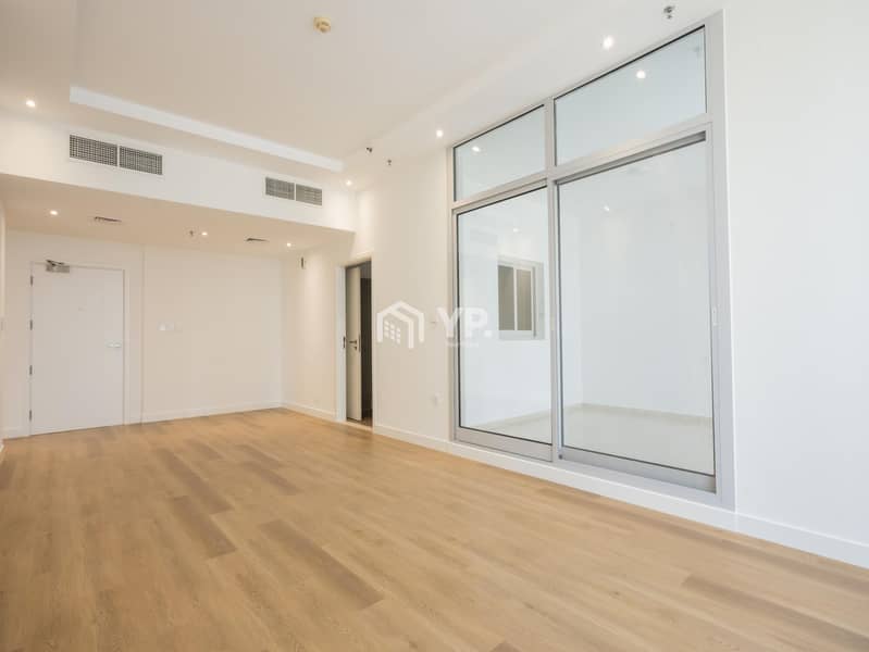 Multiple Cheques | Huge Balcony | Renovated | Fully-Upgraded - Image 15