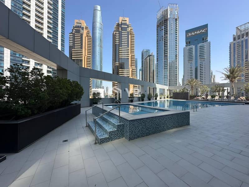 Multiple Cheques | Huge Balcony | Renovated | Fully-Upgraded - Image 25