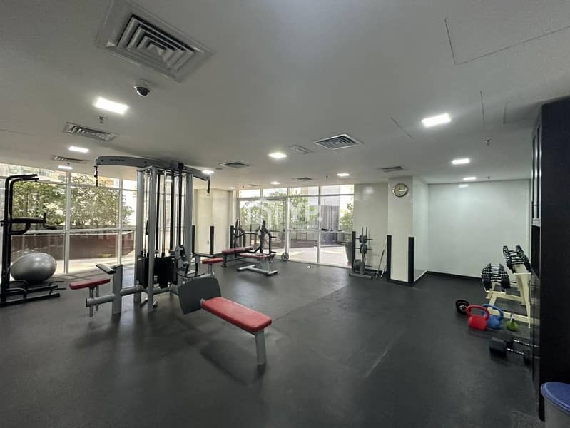 Multiple Cheques | Huge Balcony | Renovated | Fully-Upgraded - Image 26